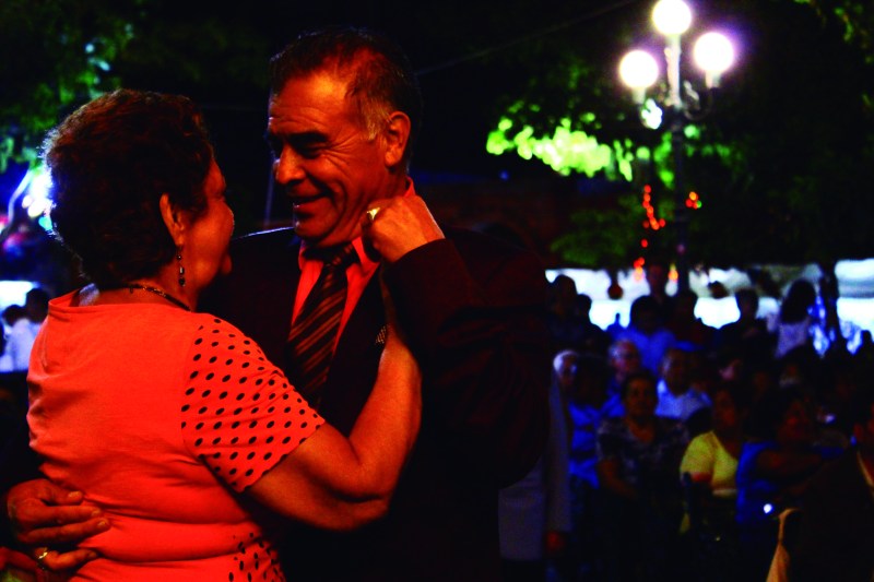 Al Pie de la LetrDENISSE RIOS